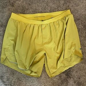 Lululemon xxl mens shorts
